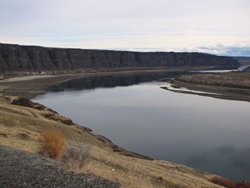 Columbia River at Crescent Bar