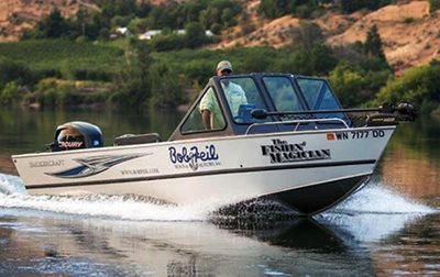 20 Foot SMOKERCRAFT 202 Phantom