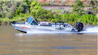 Smokercraft Phantom 202